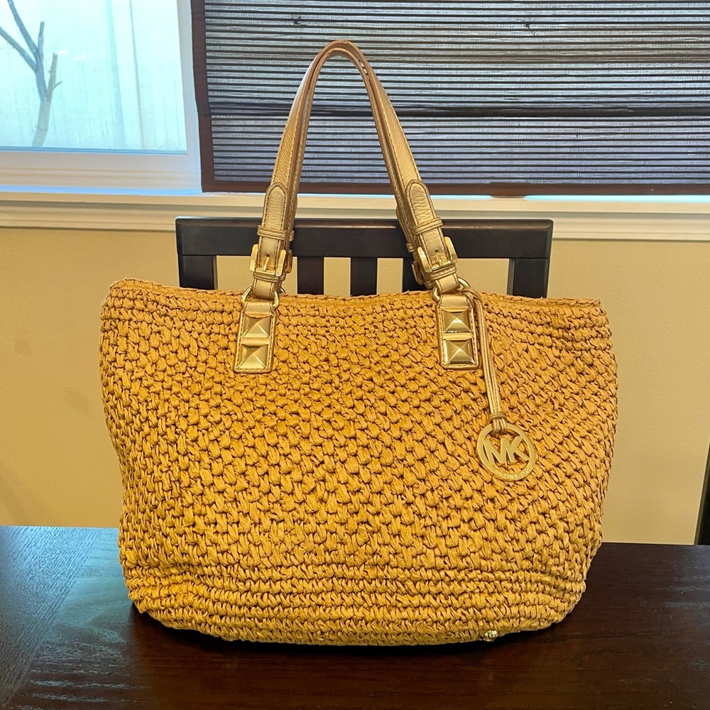 MICHAEL KORS Santorini Woven Straw Tote Bag
